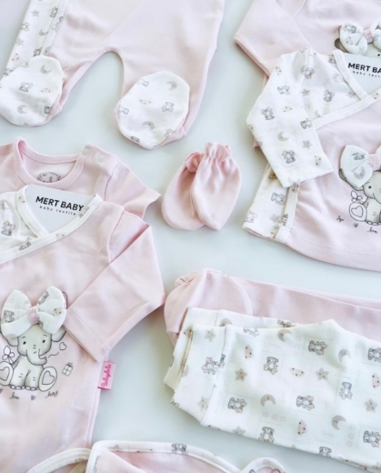 Picture of Cute Elephant Newborn Set 20 Pieces