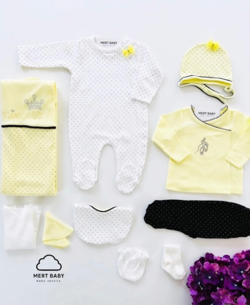 Picture of Newborn balerina set 10 pieces yellow