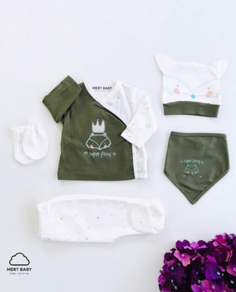 Picture of Super Foxy Newborn Set 5 pieces