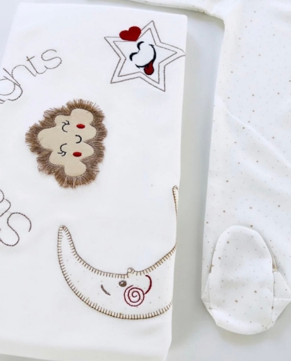 Picture of Newborn set consisting of 10 pieces