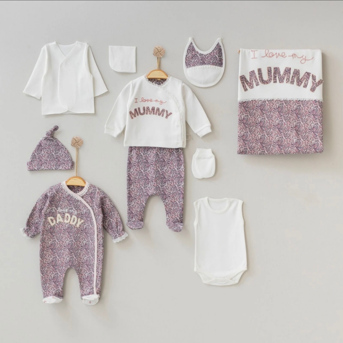 Picture of Mommy Daddy 10pcs